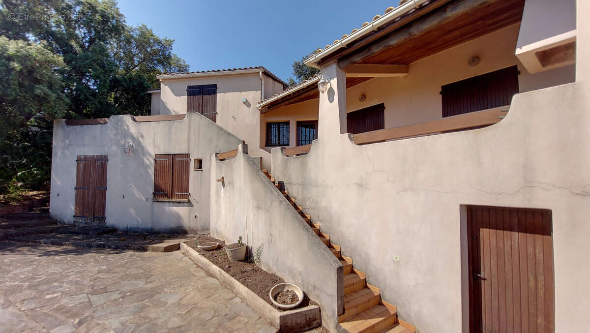 Maison à PORTO-VECCHIO