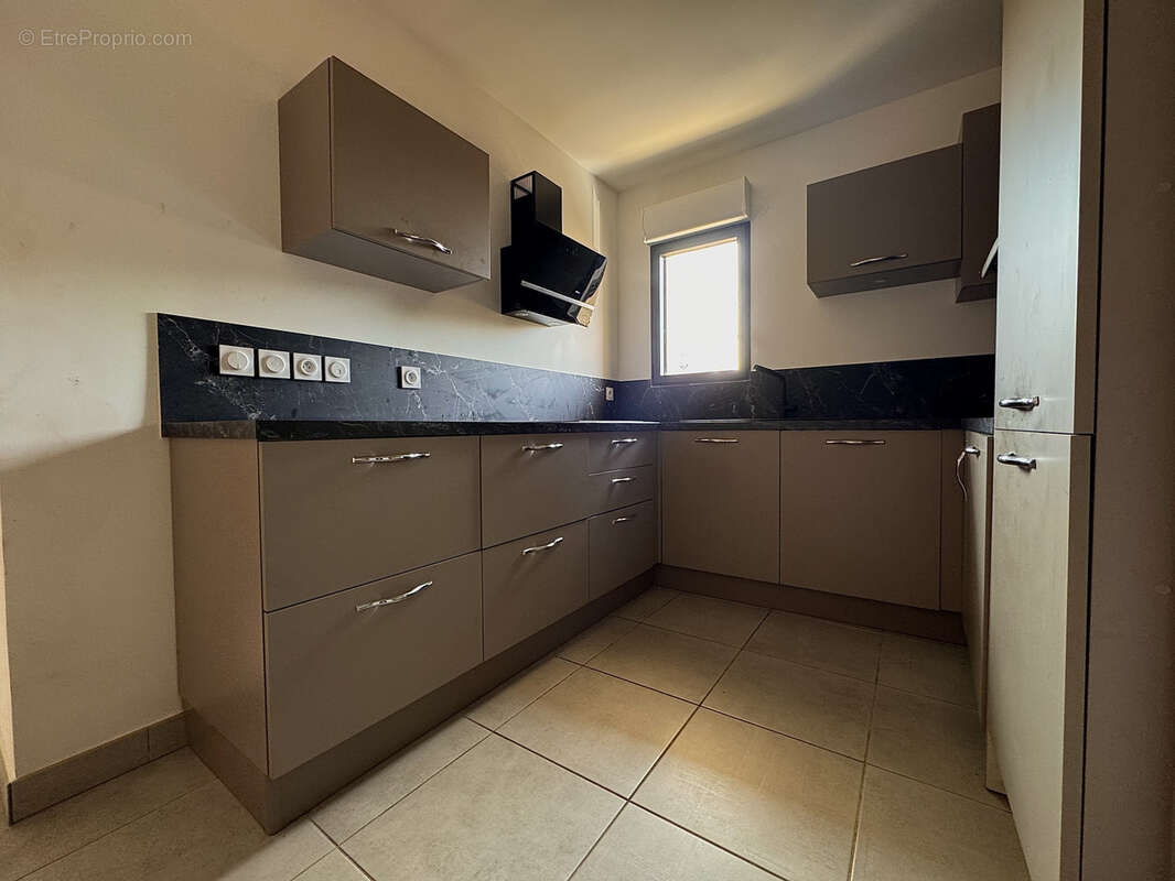 Appartement à LA LONDE-LES-MAURES