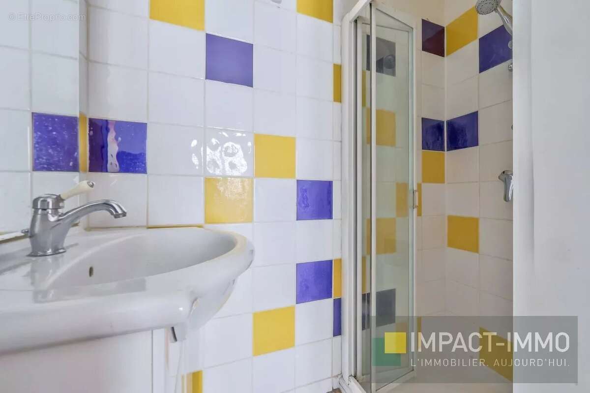 Appartement à PARIS-18E