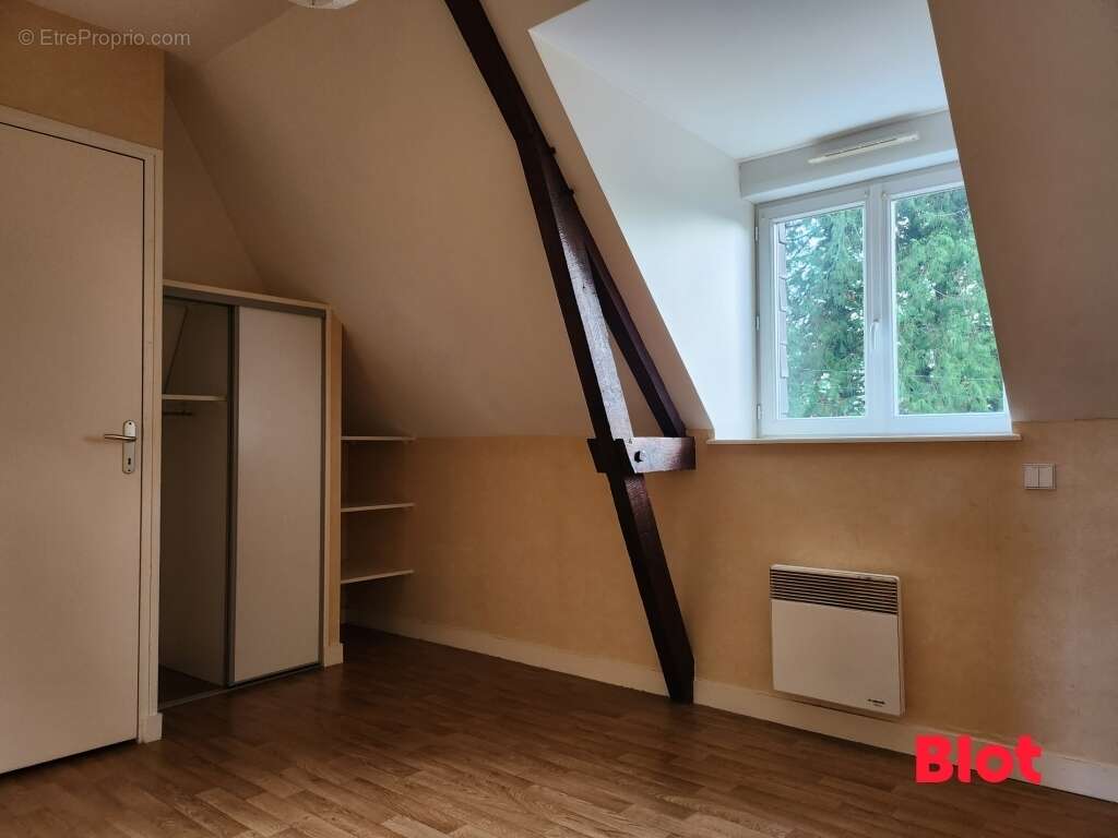 Appartement à SAINT-BRICE-EN-COGLES