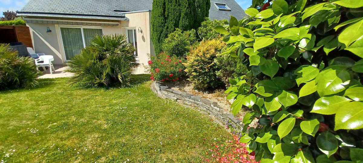 Maison à LE RELECQ-KERHUON