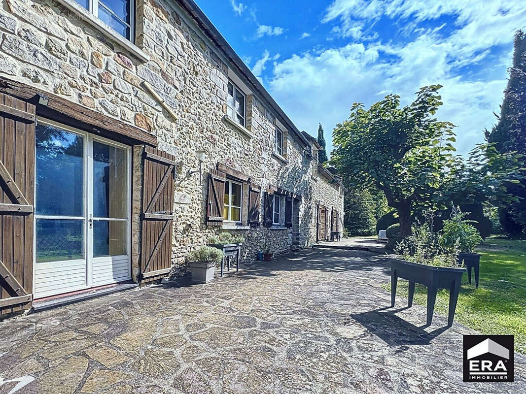 Maison à LA BROSSE-MONTCEAUX