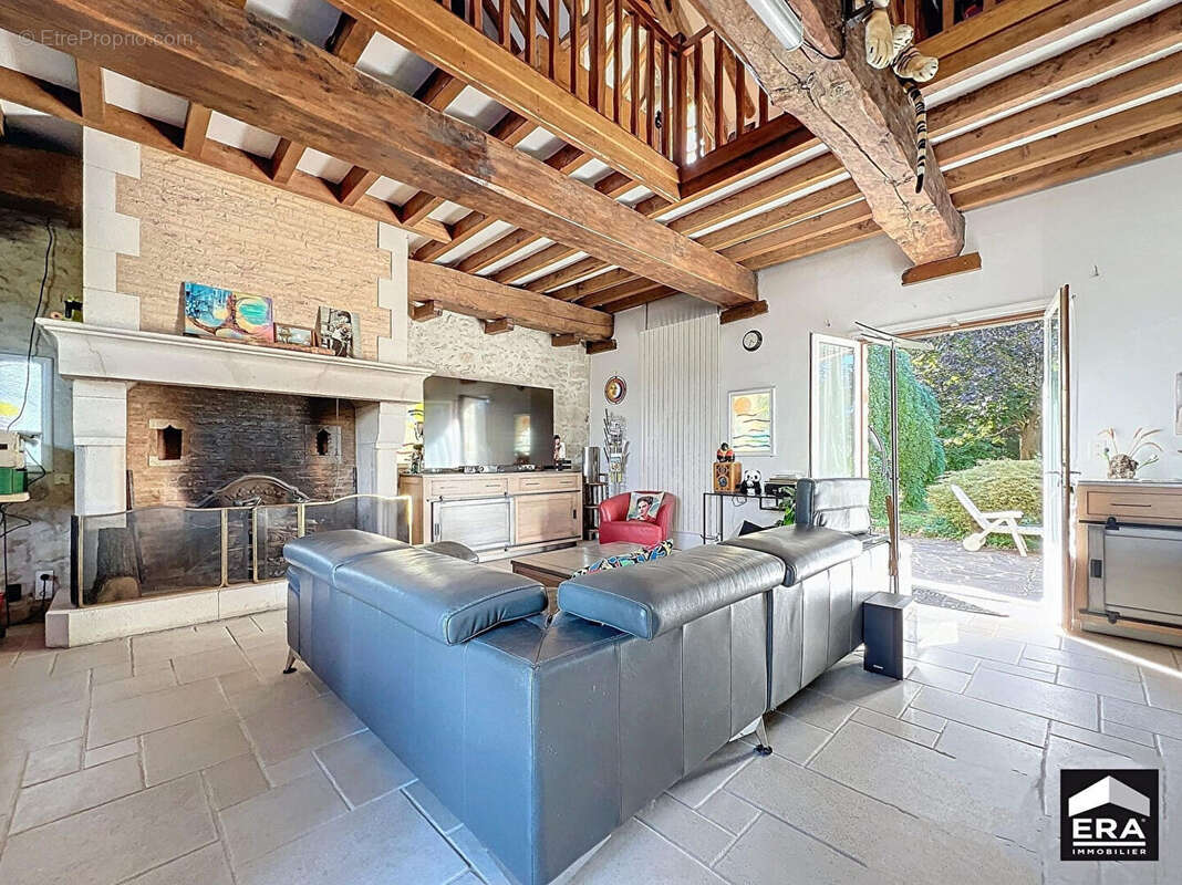 Maison à LA BROSSE-MONTCEAUX