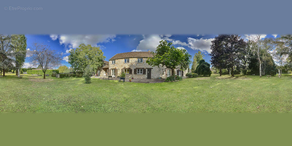 Maison à LA BROSSE-MONTCEAUX