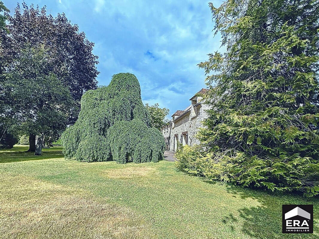 Maison à LA BROSSE-MONTCEAUX