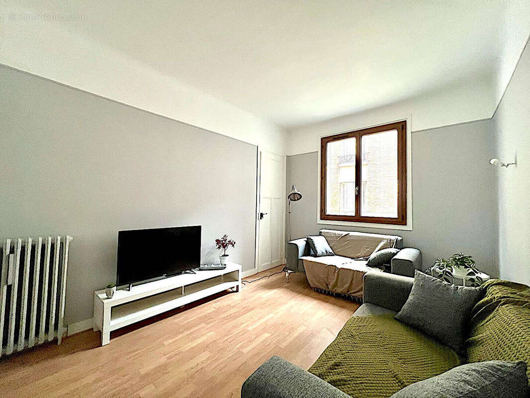 Appartement à PARIS-19E