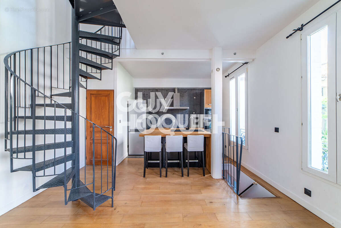 Maison à ASNIERES-SUR-SEINE