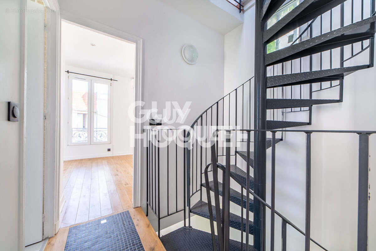 Maison à ASNIERES-SUR-SEINE