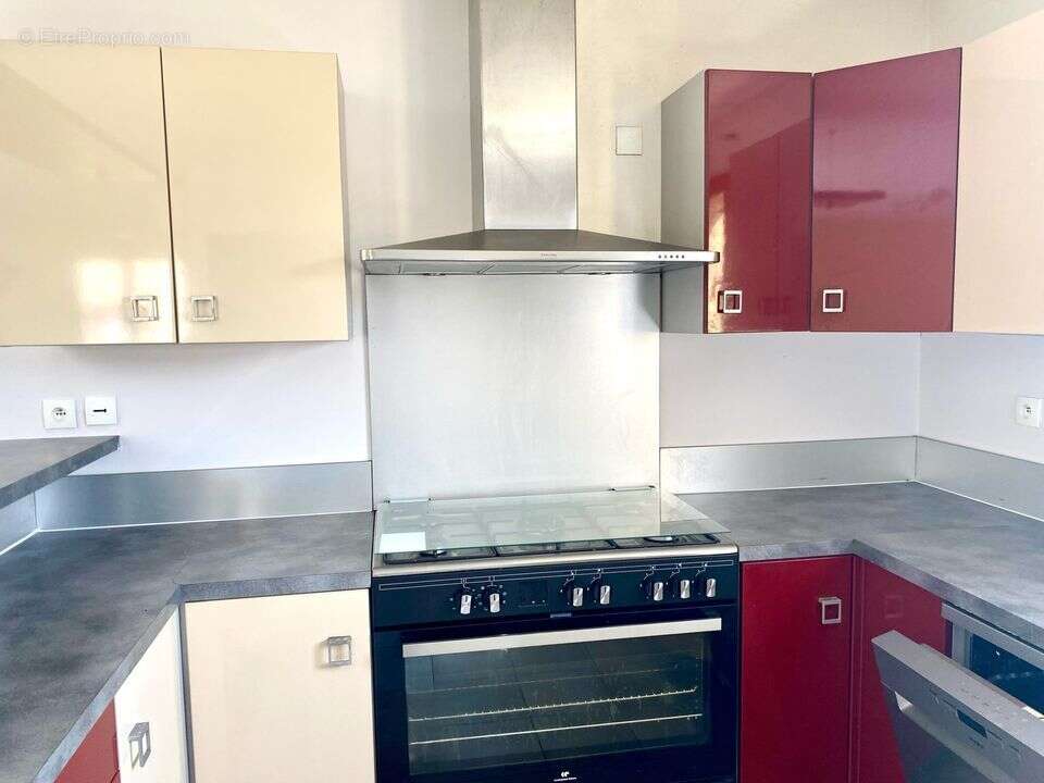 CHARME - CALME - PAVILLON 4 CHAMBRES - PISCINE - GARAGE - SORE - Maison à SORE