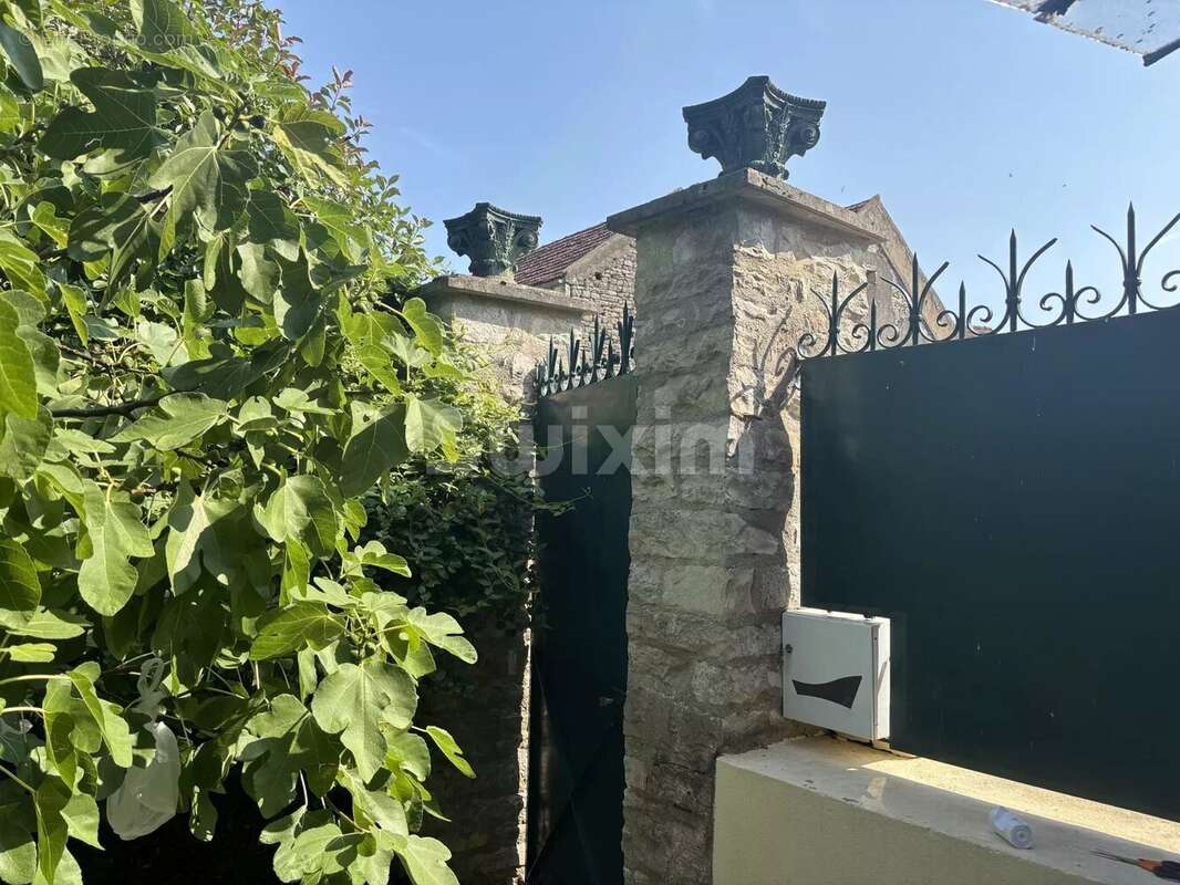 Maison à PRECY-LE-SEC