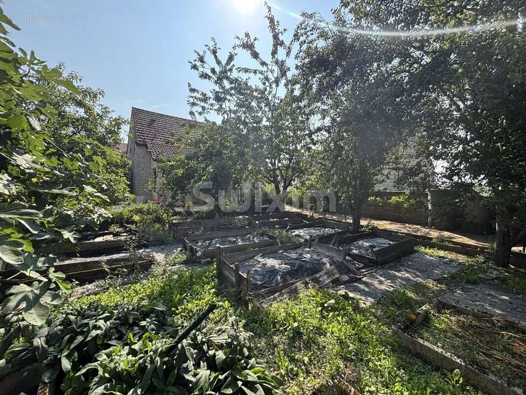 Maison à PRECY-LE-SEC