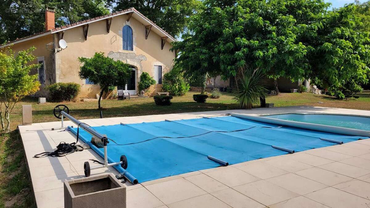 #maison #landes #gabarret #dépendances #piscine #cheveaux  - Maison à GABARRET