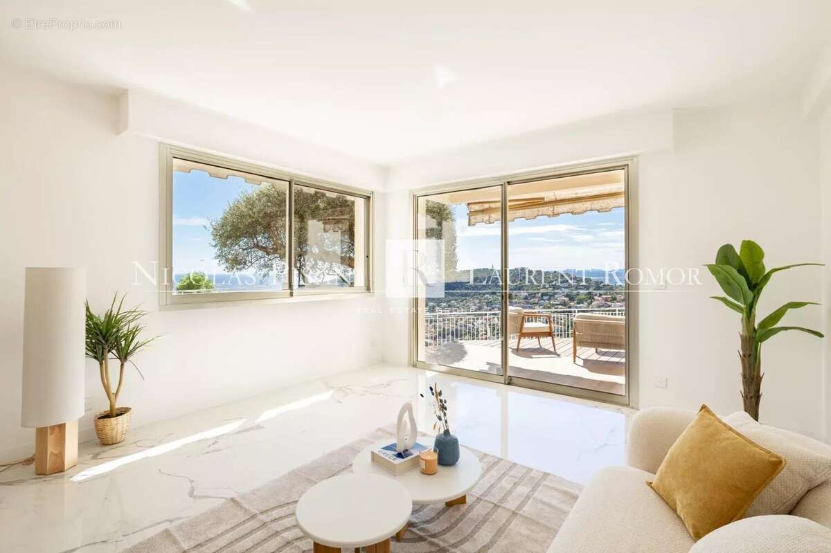 Appartement à VILLEFRANCHE-SUR-MER