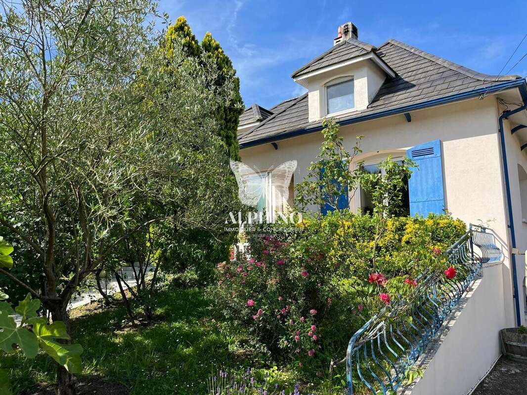 Maison à VILLENAVE-D'ORNON