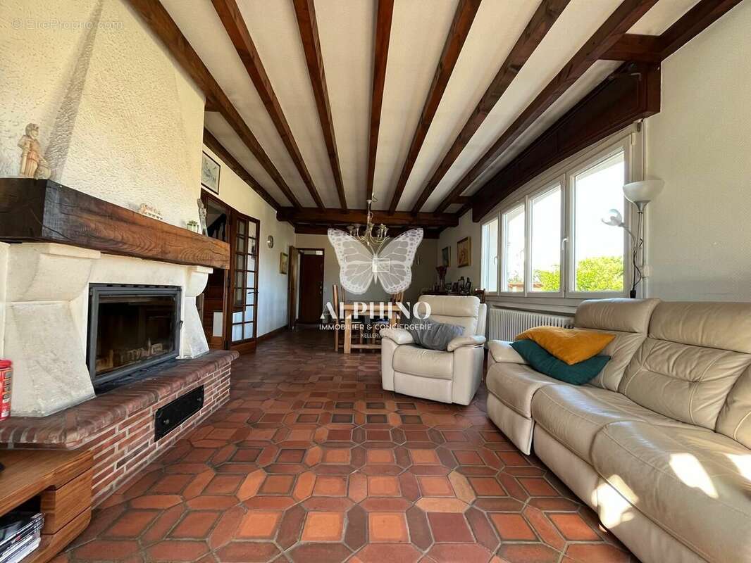 Maison à VILLENAVE-D'ORNON