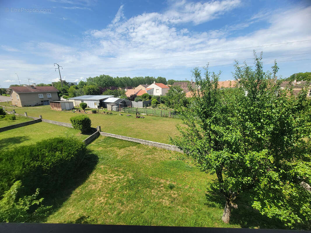 Maison à CHEVIGNY-SAINT-SAUVEUR