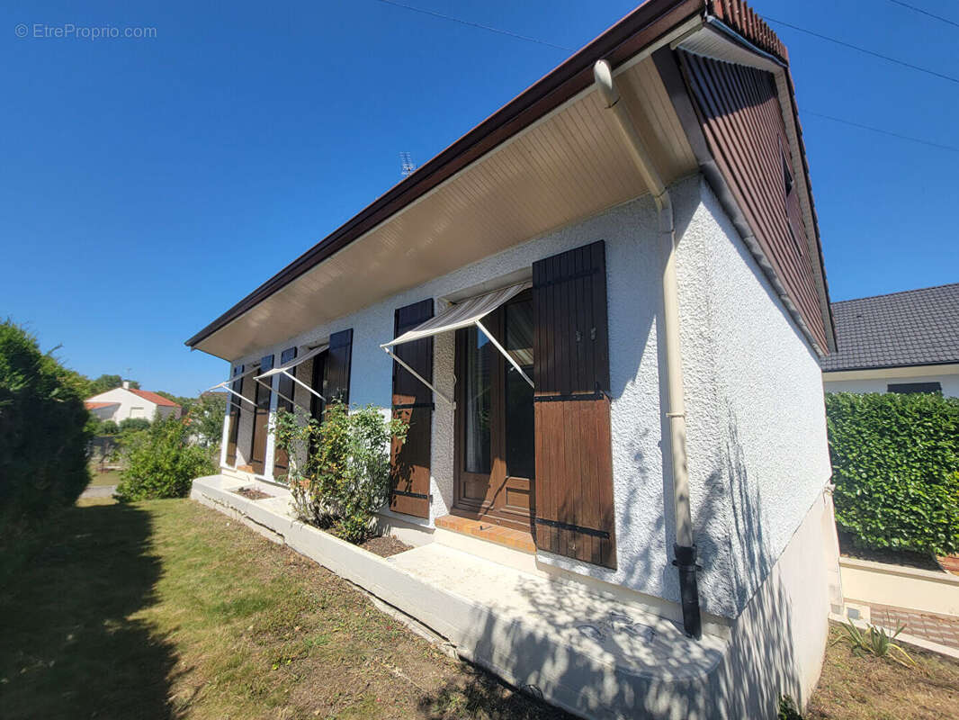 Maison à CHEVIGNY-SAINT-SAUVEUR