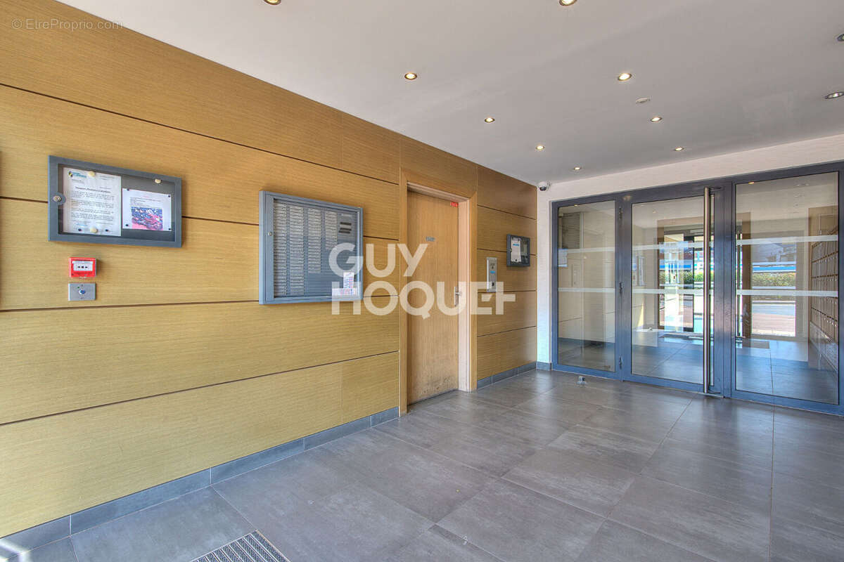 Appartement à ISSY-LES-MOULINEAUX