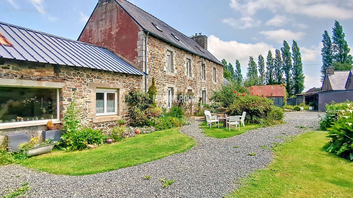 Maison à PLOUEC-DU-TRIEUX