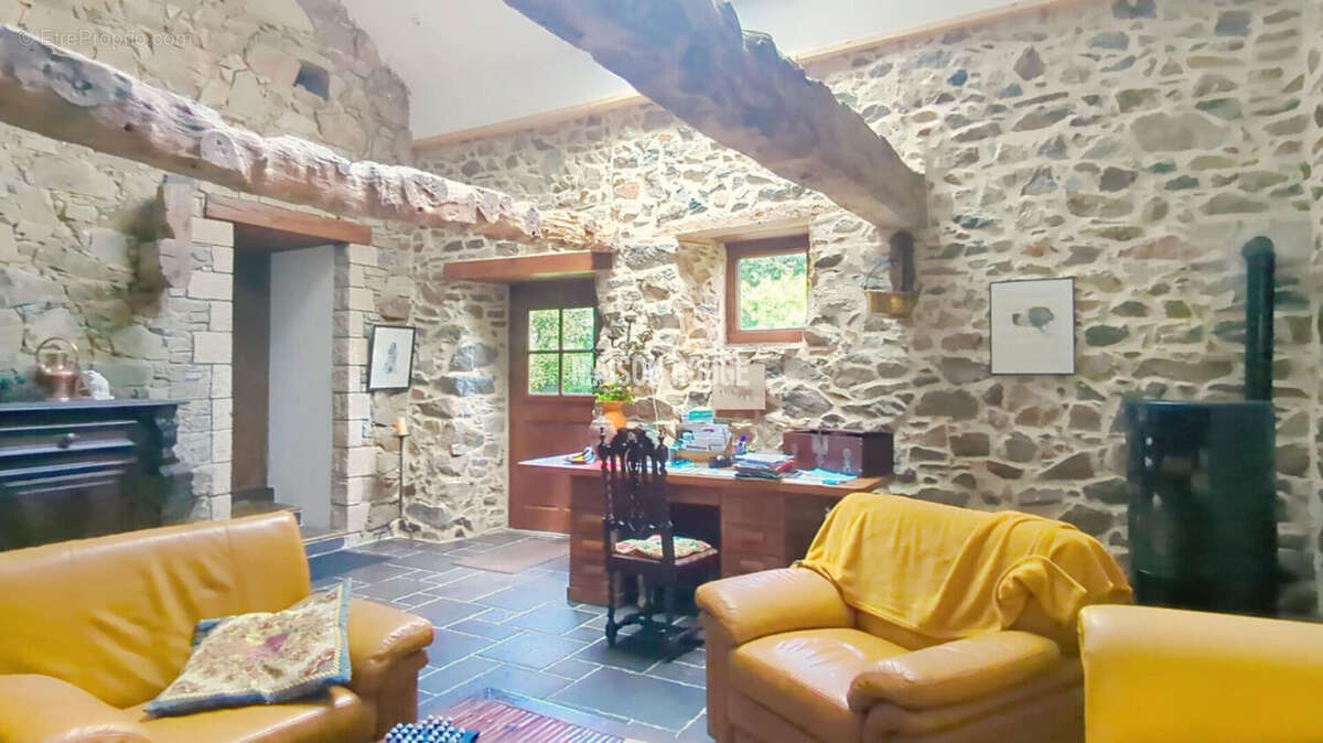 Maison à PLOUEC-DU-TRIEUX