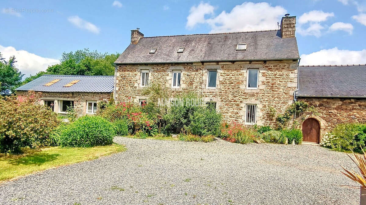 Maison à PLOUEC-DU-TRIEUX