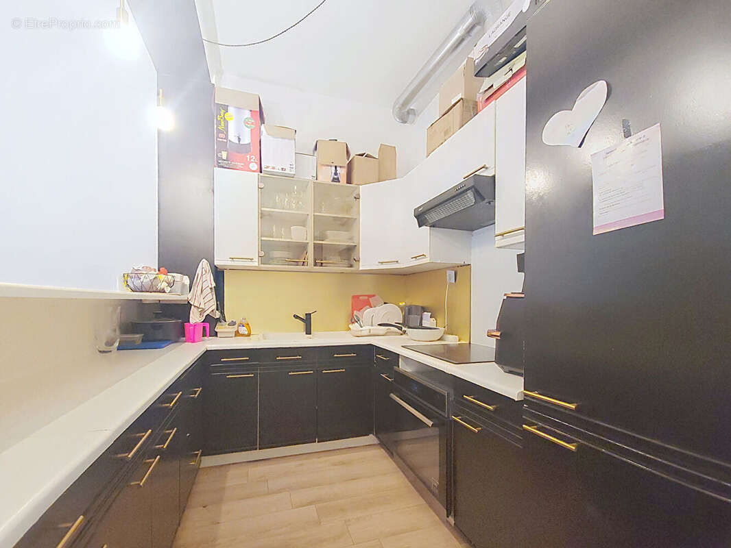 Appartement à LEVALLOIS-PERRET