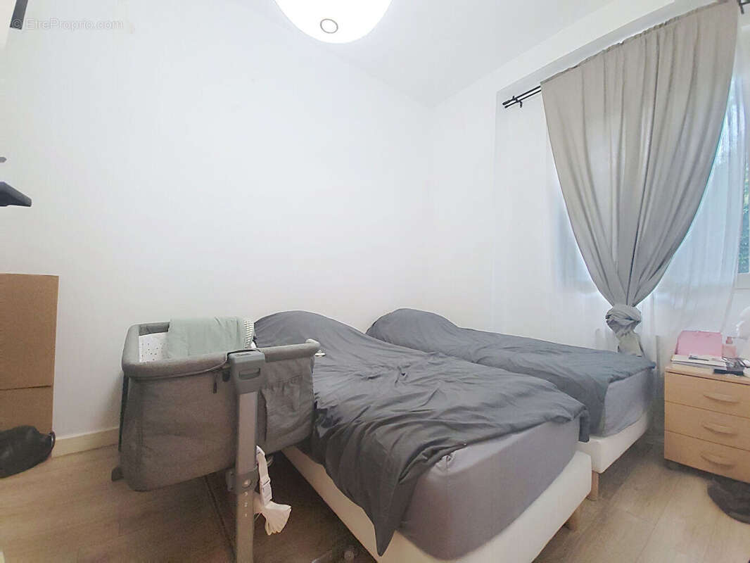 Appartement à LEVALLOIS-PERRET