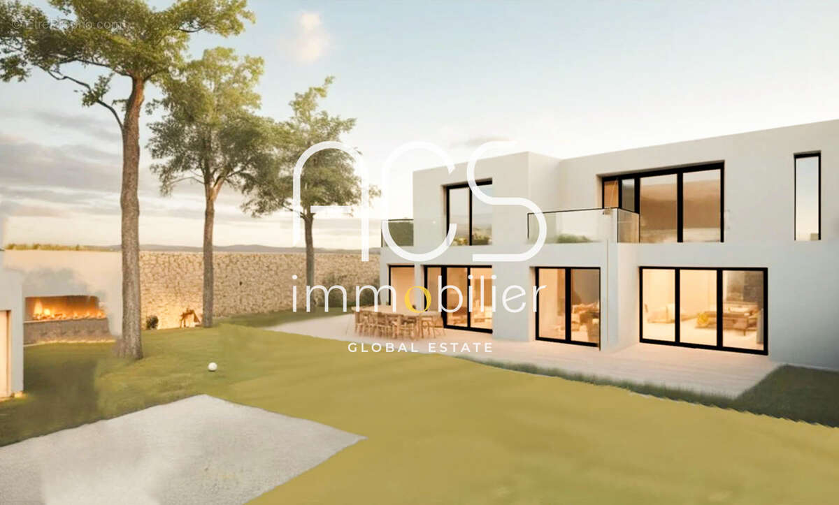 Terrain à CARRY-LE-ROUET