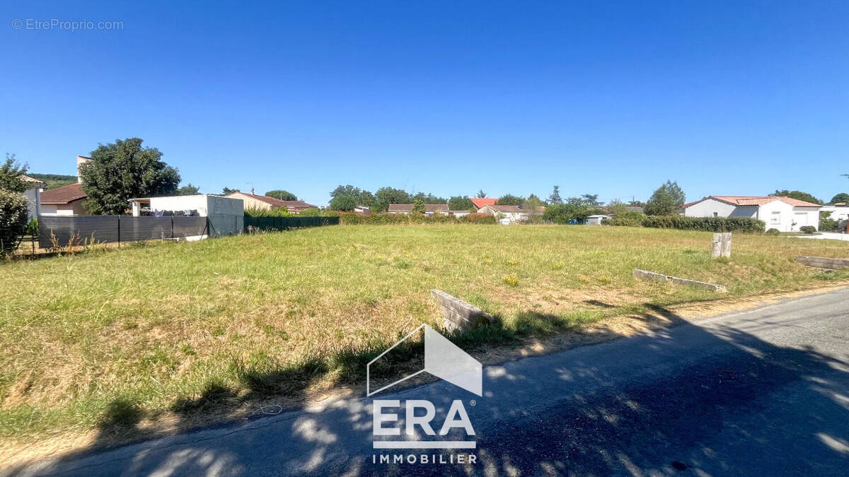 Terrain à LABOUTARIE