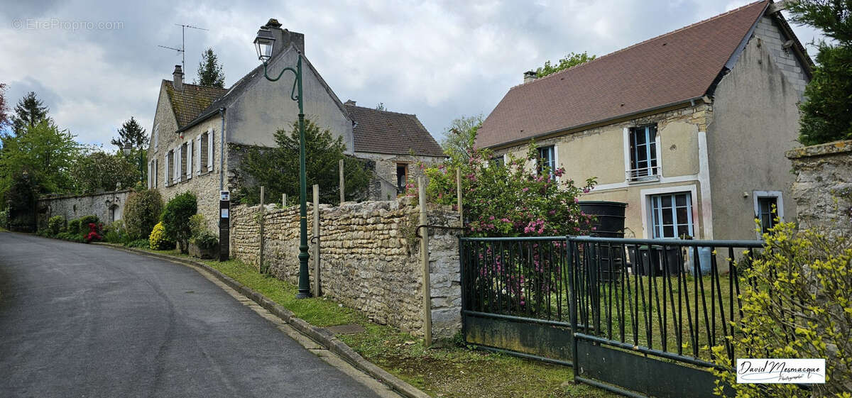 Maison à CHERENCE