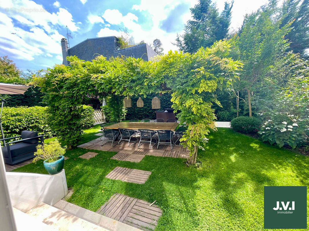 Maison à MONTMORENCY