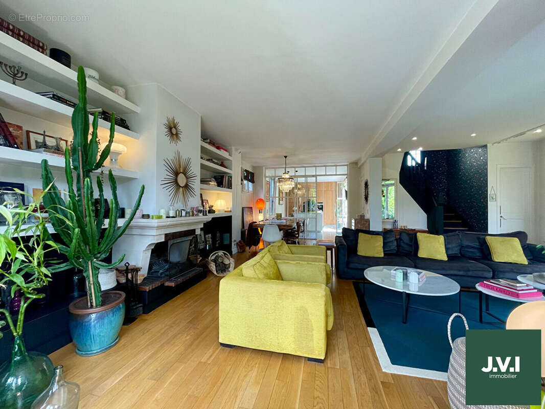 Maison à MONTMORENCY