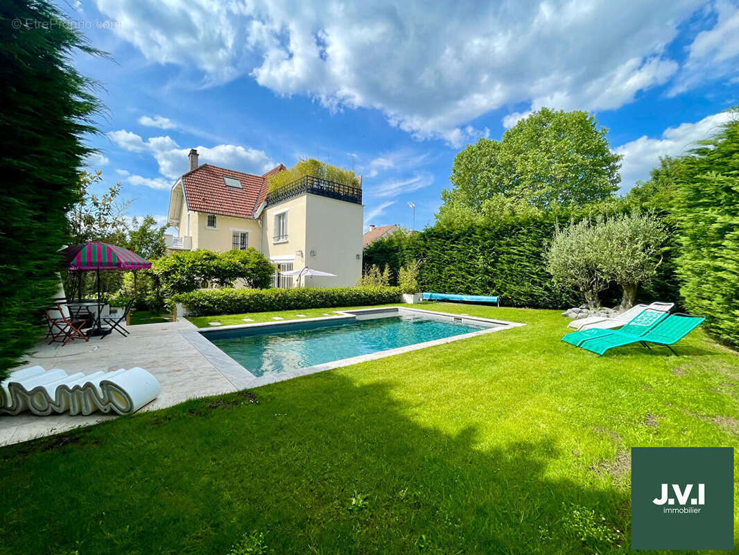 Maison à MONTMORENCY