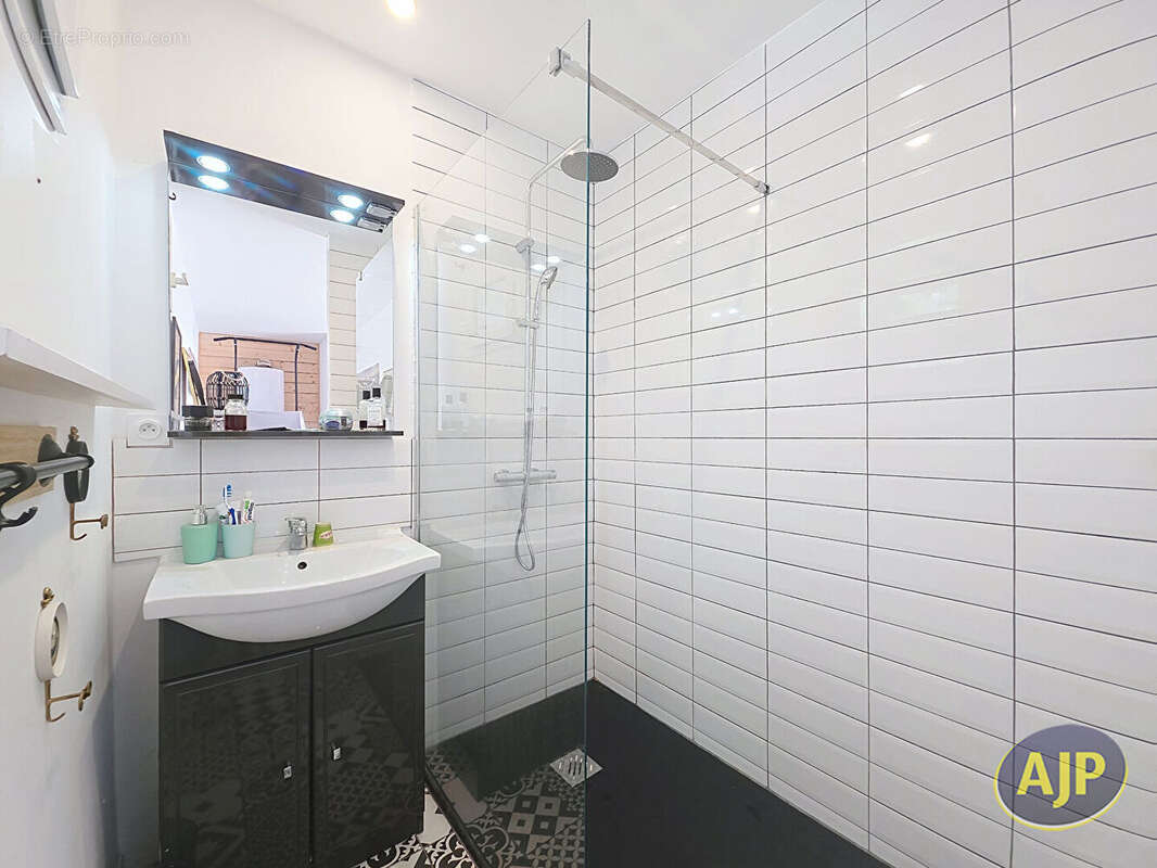 Maison à PARENTIS-EN-BORN