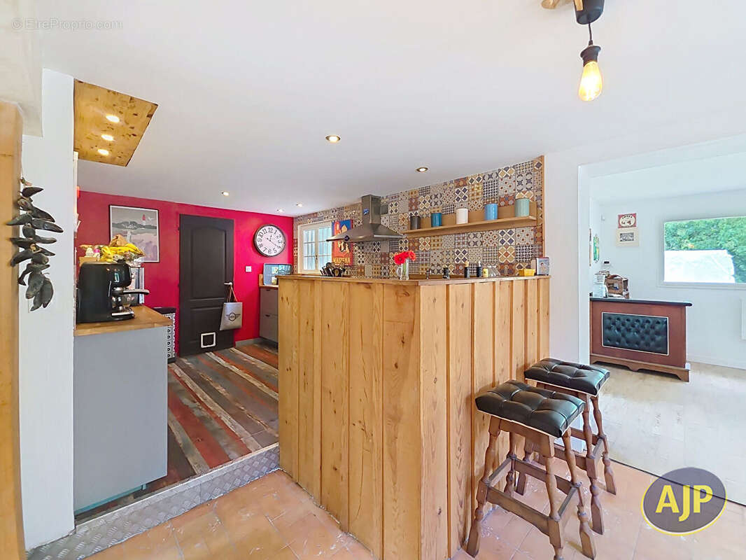 Maison à PARENTIS-EN-BORN