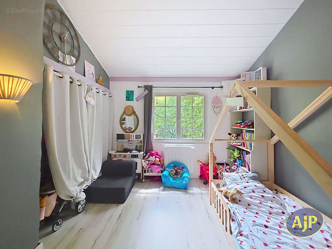 Maison à PARENTIS-EN-BORN