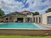 Maison à PARENTIS-EN-BORN