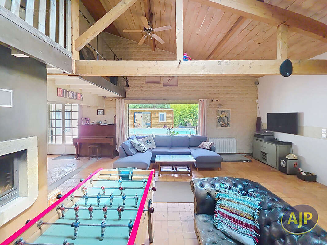 Maison à PARENTIS-EN-BORN