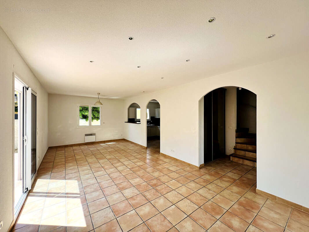 Maison à COLOMBIERS