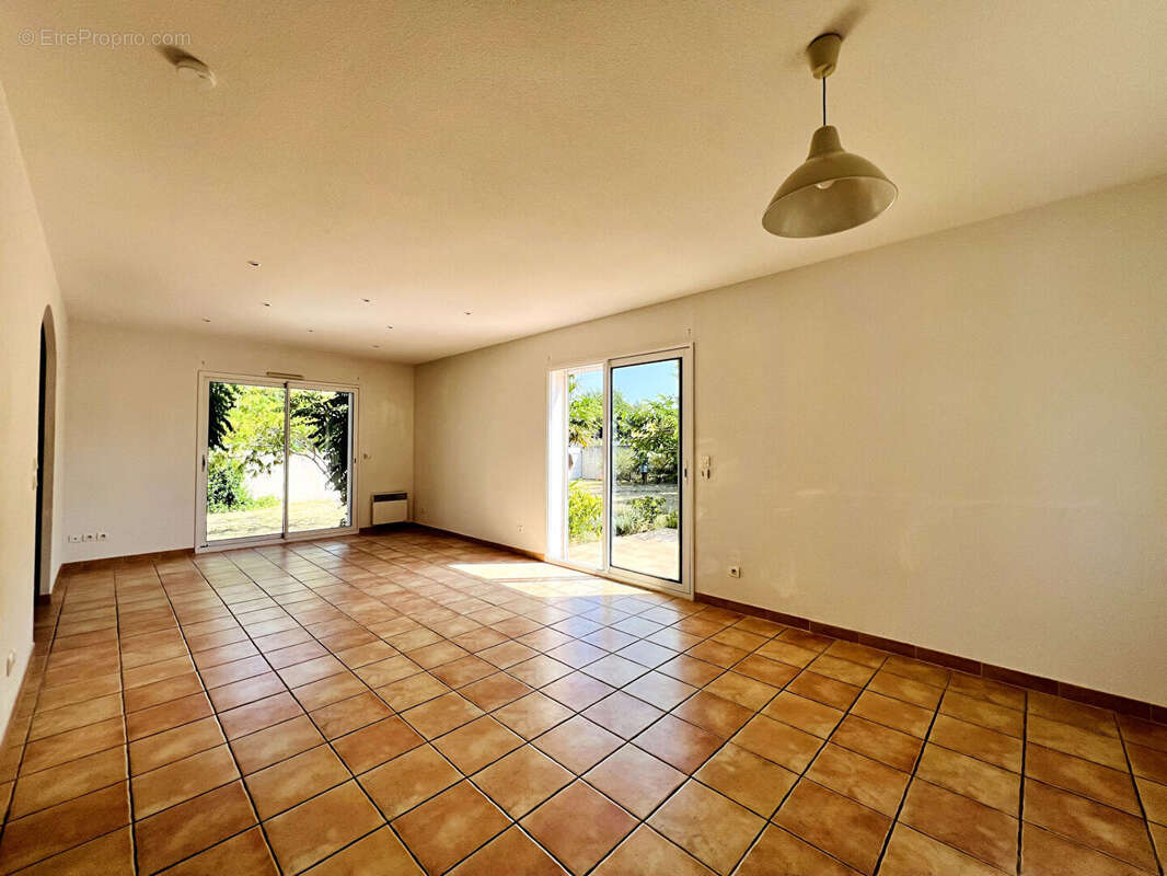 Maison à COLOMBIERS