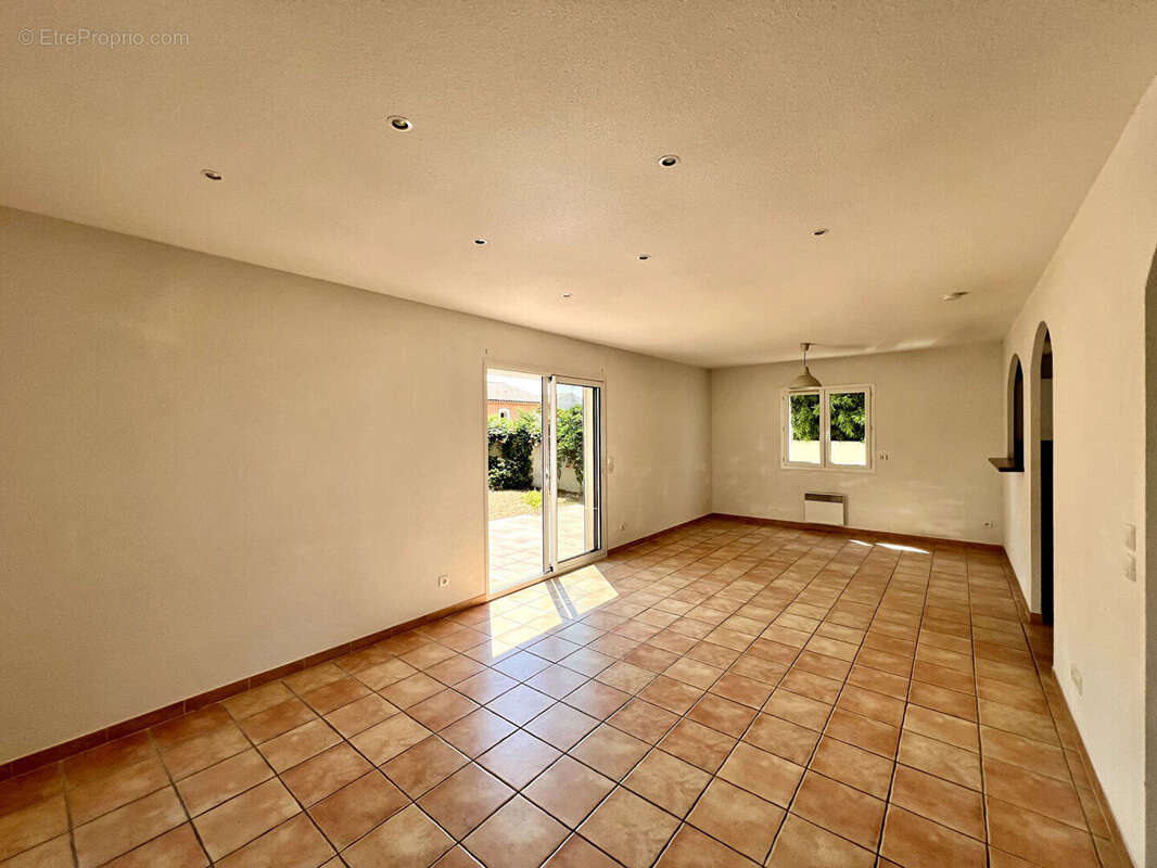 Maison à COLOMBIERS