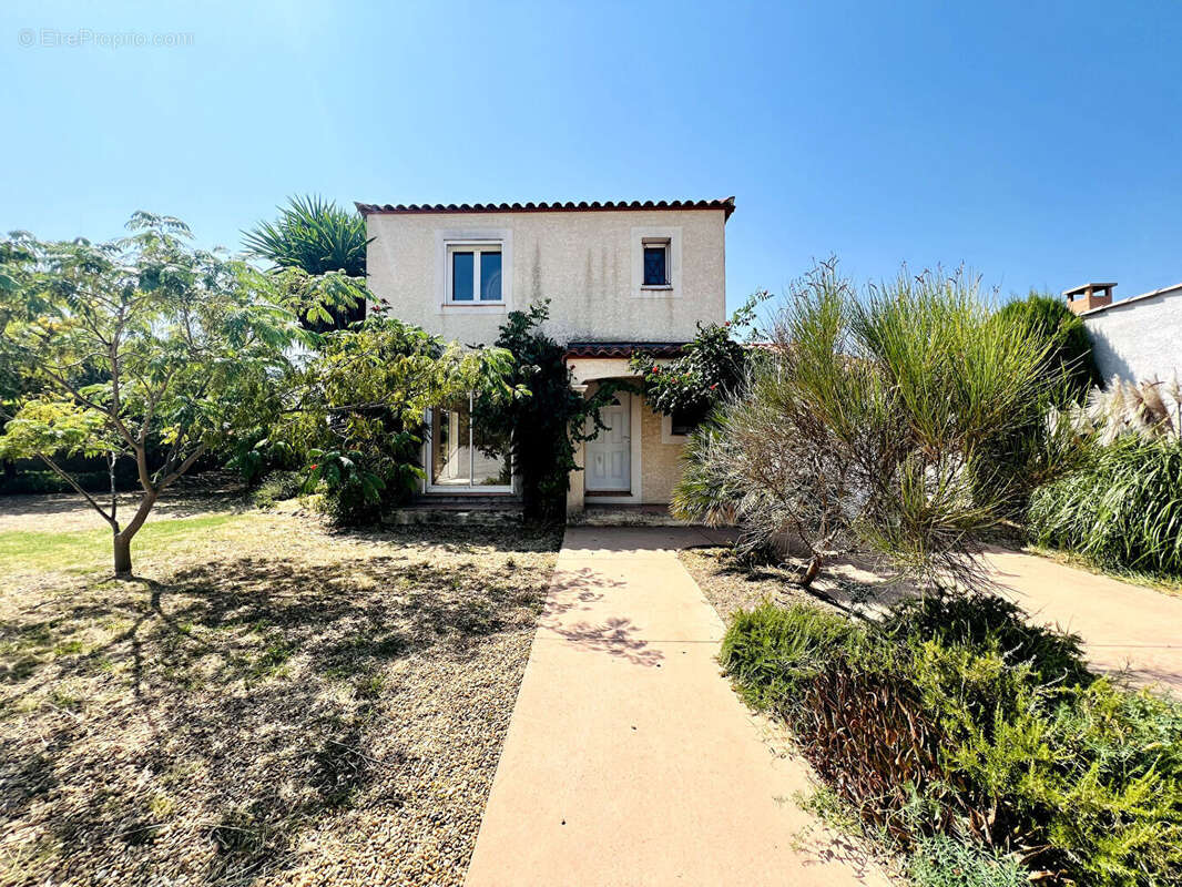 Maison à COLOMBIERS