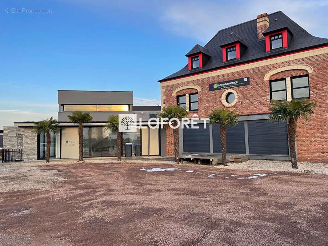 Commerce à MERIGNIES