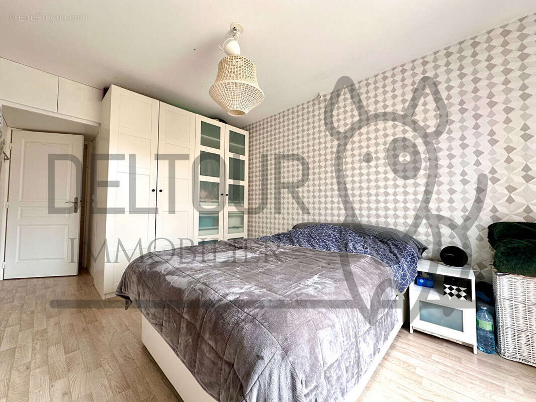 Appartement à VILLENEUVE-LE-COMTE