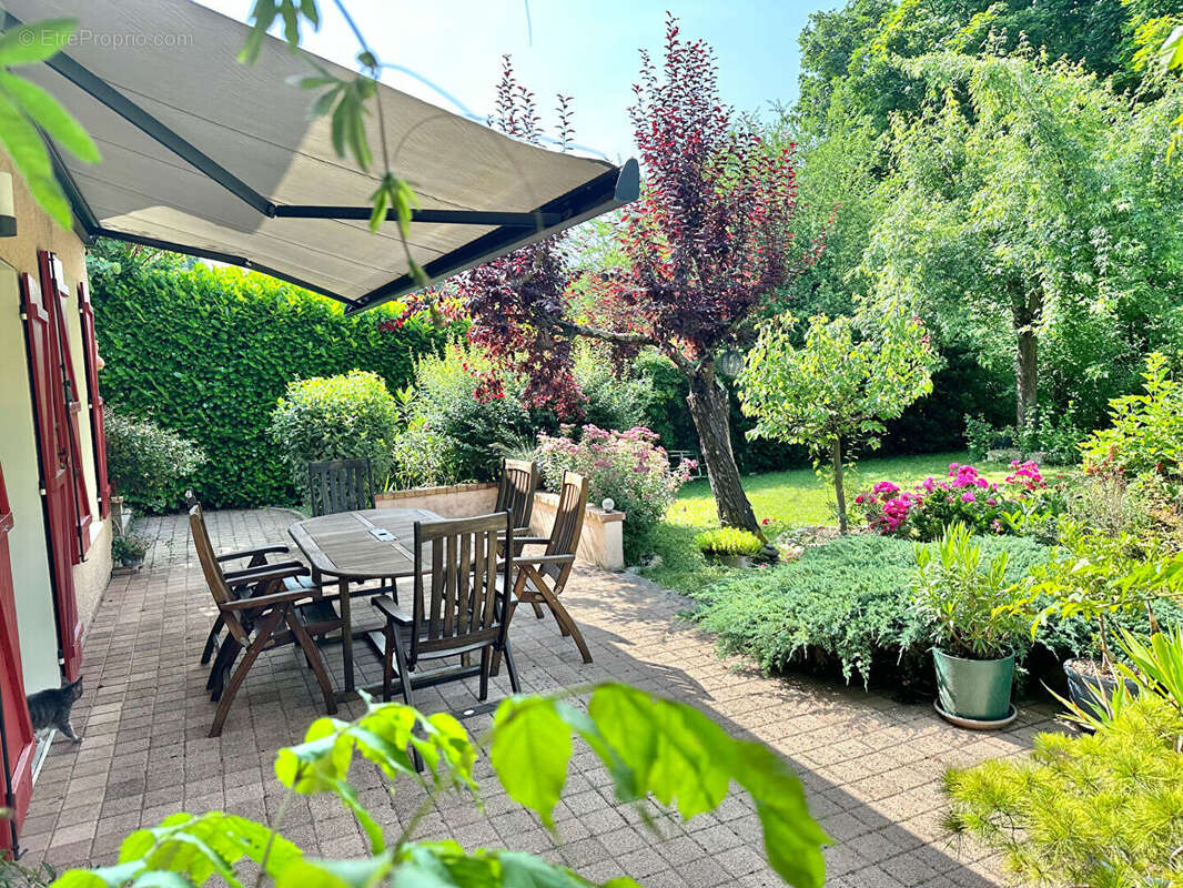 Maison à VAULX-MILIEU