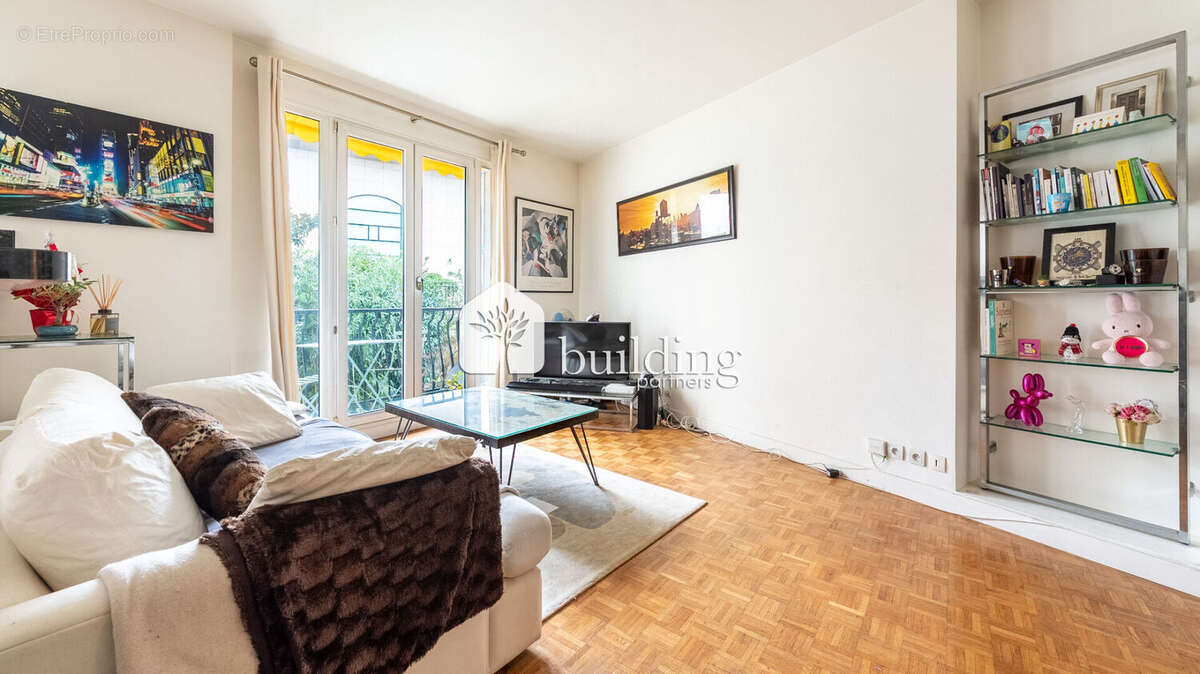 Appartement à NEUILLY-SUR-SEINE