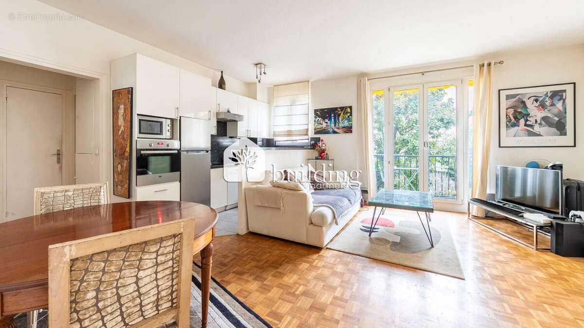 Appartement à NEUILLY-SUR-SEINE