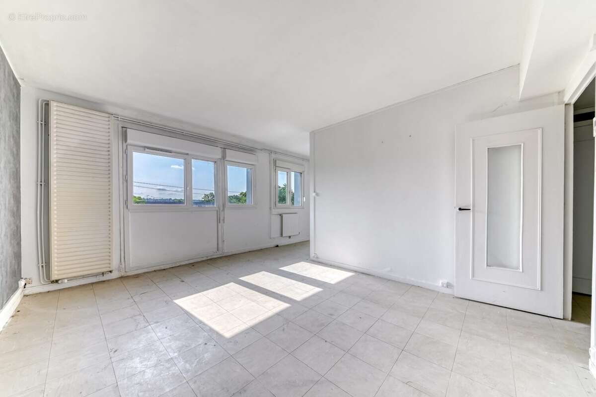 Appartement à GRIGNY