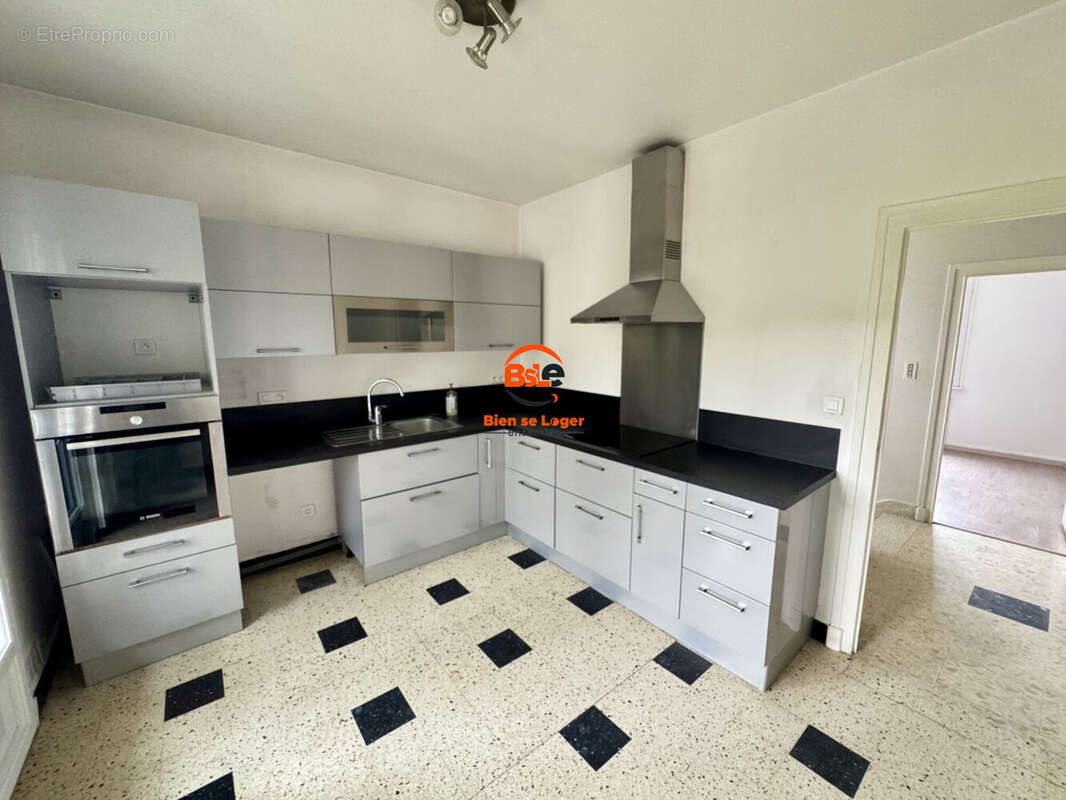 BSLE IMMOBILIER MAISON 4 CHAMBRES 140 M² - Maison à CEBAZAT