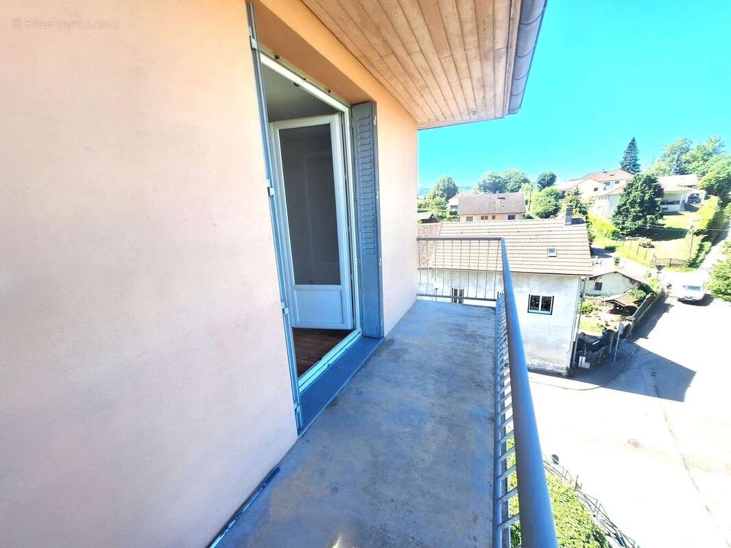 Photo 2 - Appartement à LE PONT-DE-BEAUVOISIN